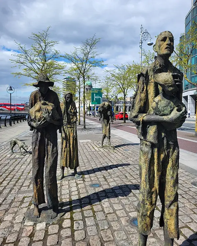 Docklands famine sculptures