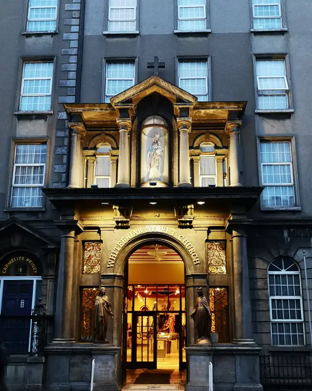 Whitefriar St. Illuminated
